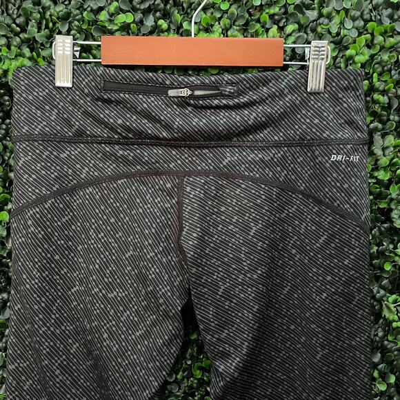 Nike, Leggings, Women's Size M - Picture 6 of 9
